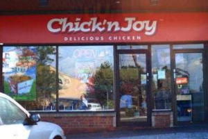 Chick N Joy outside