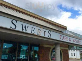Sweets Cafe And Crepes food