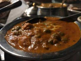 Sitara Indian Cuisine food
