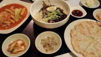 Windsor Seoul Restaurant food