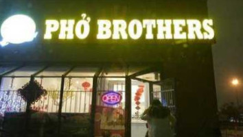 Pho Brothers food