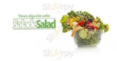 SaladeSalad inside