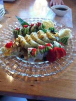 Sushi Tengu food