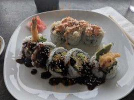 Coen Sushi food