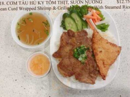 Pho My Tan Ky food