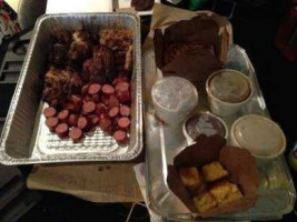 Memphis Blues Barbeque House food