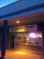 Ruamit Thai Restaurant food