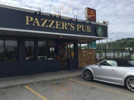 Pazzer's Pub outside