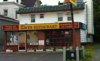 New Haven Restaurant outside
