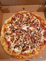 Pino's Pizza inside