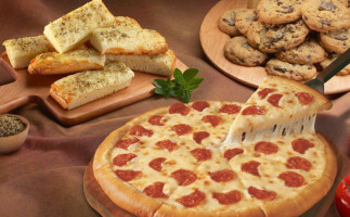 Little Caesars Pizza food