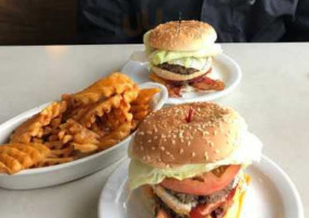 Kingburger Restaurant food