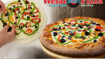 Welat Pizza 2 Pour 1 inside