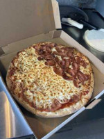 Pendeli's Pizza Laval food