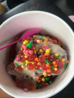 Menchie's Frozen Yogurt food