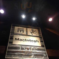 Le Macintosh Pub food