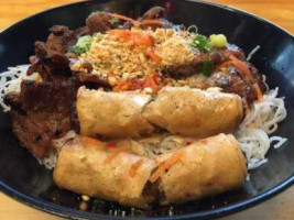 Hoang Long Viet-Thai Cuisine food