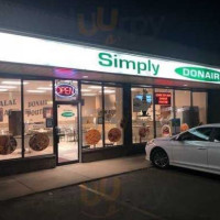 Simply Donairs outside