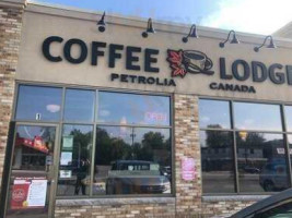 Coffee Lodge Petrolia outside