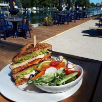 Dockside On The Cove food