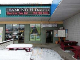 Diamond H Donairs outside