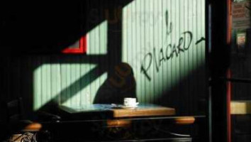 Le Placard - Cafe Bistro food