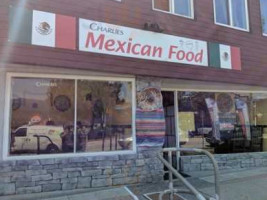 Charlie's Mexican outside