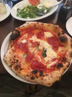 Pizzeria Via Mercanti - Gerrard food