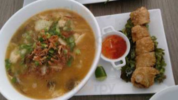 Sinh Sinh Vietnamese food