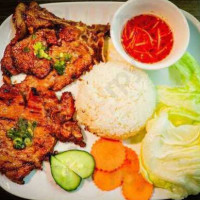 Pho Hoan Restaurant food