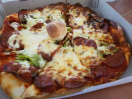 Coronet Pizza food