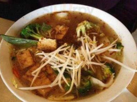 Pho Linh Vietnamese food
