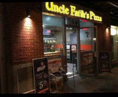 Uncle Fatih's Pizza Abbott food