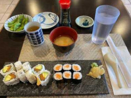 Minemura Sushi food