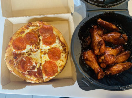 Pizza Hut Scarborough food