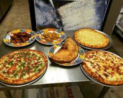 Famous Pizza food
