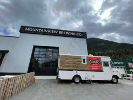 Mountainview Brewing Co. outside