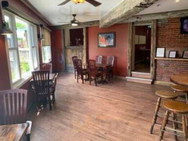 The Lockmaster’s Taphouse And Patio inside