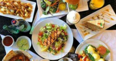  Symposium Cafe Restaurant & Lounge - Cobourg food