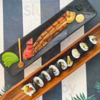 Mizu Sushi Co. food