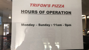 Trifon's Pizza food