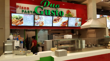 Pizza Pasta Duo Gusto food