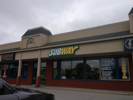 Subway Blainville outside