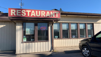 Quarry Restaurant outside