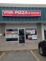 Viva Pizza outside