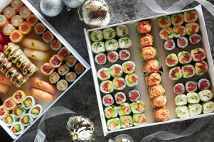 Sushi Shop Roland-Therrien food