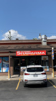 Maison Du Shawarma outside