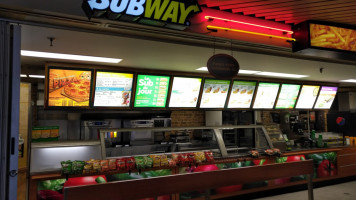 Subway Base Militaire St-jean inside