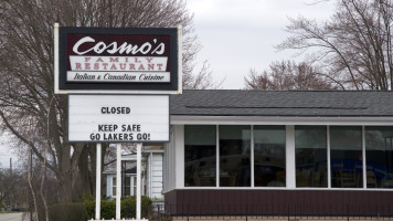 Cosmo's Tavern food