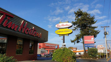 Tim Hortons outside